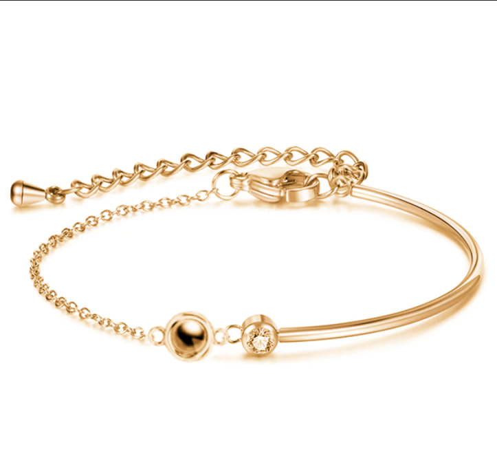 צמיד חצי באנגל לאשה עם תמונה מוצפנת - Myone Jewelry