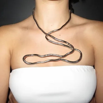 The snake necklace